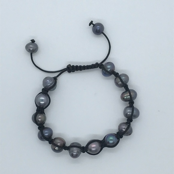 Adjustable Pearl Bracelet - Picture 2 of 2